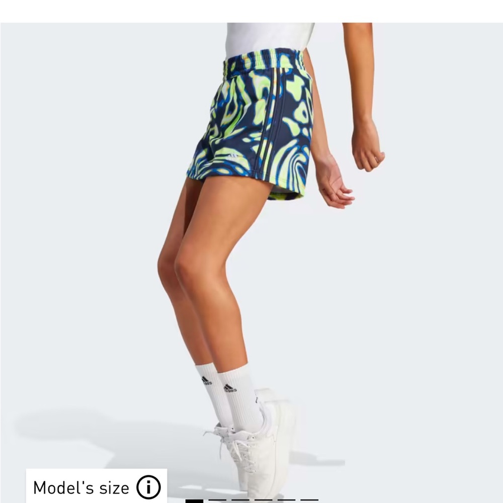 NWT Adidas women’s skort size S
